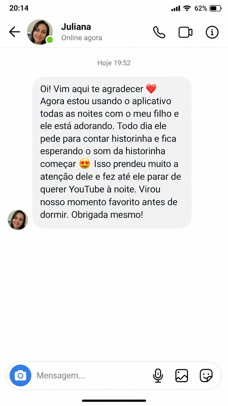 Conversa de Instagram com Juliana: ela agradece e conta que usa o aplicativo todas as noites com o filho, que pede para contar historinha e parou de querer YouTube à noite